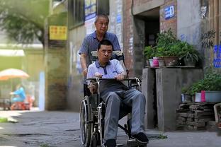 Phóng viên thể thao: Vi Thế Hào bị thương ở háng, dự kiến nghỉ ngơi khoảng một tuần